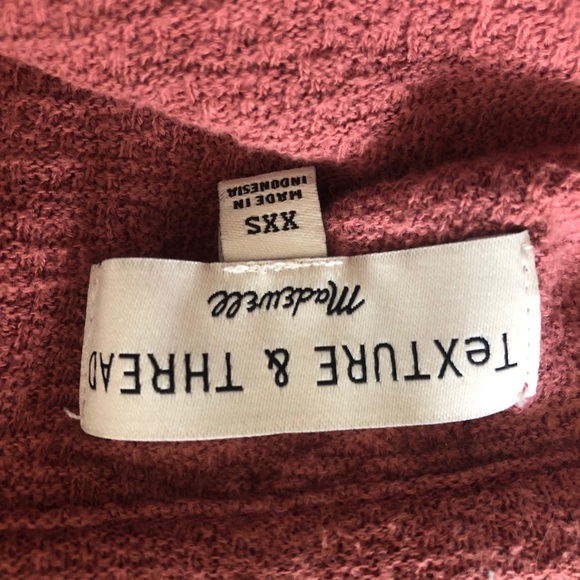 Texture and Thread Long Sleeve Crop - Picture 4 of 4